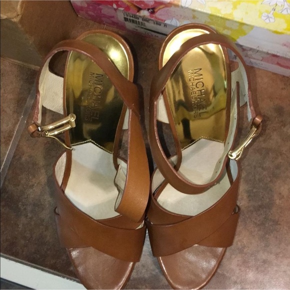 Michael Michael Kors Oksana Sandals - Picture 11 of 13